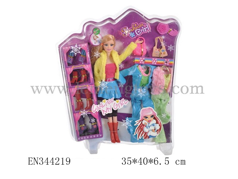 EN344219
Doll set