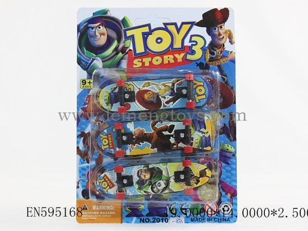 EN595168
Toy Story 3 finger skateboard