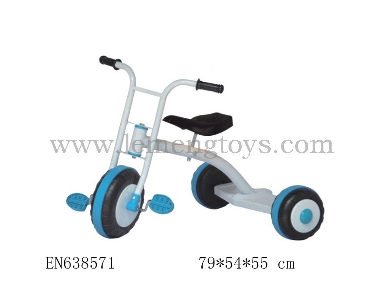 EN638571
Tricycles