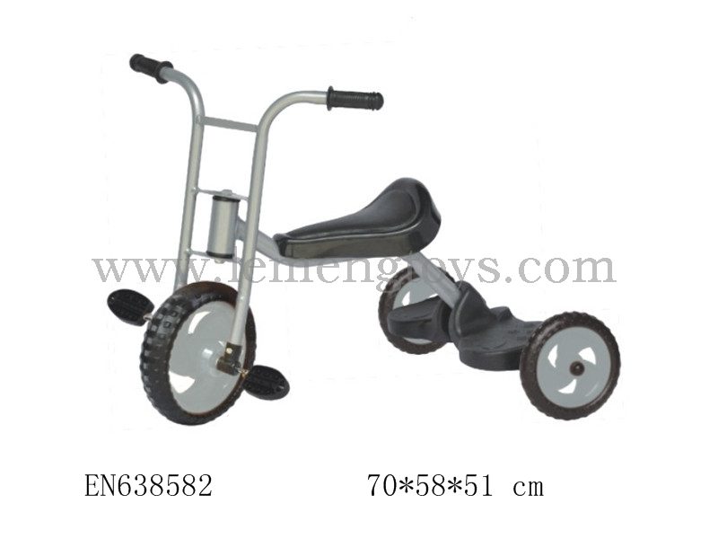 EN638582
Tricycles