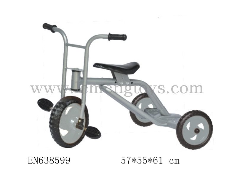EN638599
Tricycles