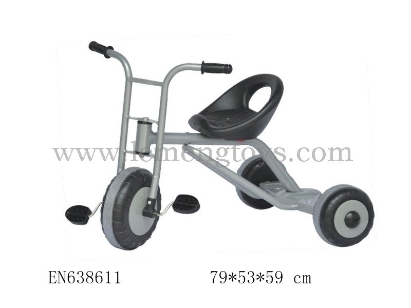 EN638611
Tricycles