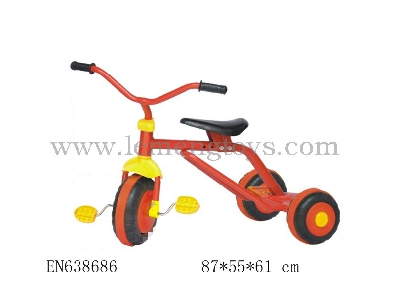 EN638686
Tricycles